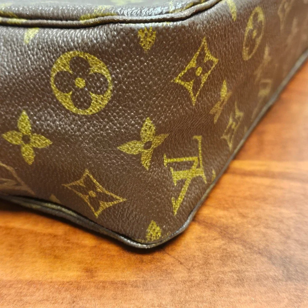 Authentic Louis Vuitton Trousse Toilette 28 Monogram Cosmetic Travel Pouch Bag
